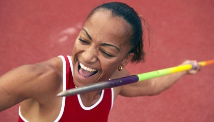 中国官方网站|冰上漫步如平地！国外小哥以独创技艺颠覆传统滑冰认知