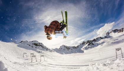 中国官方网站|决赛对决，国足力克日本，老董聊球诠释赢球之道更胜模仿之路