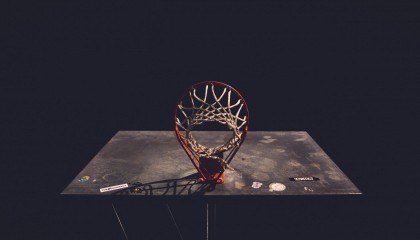 pg游戏-多支球队争相问价太阳中锋理查德 凯尔特人与尼克斯领跑交易谈判