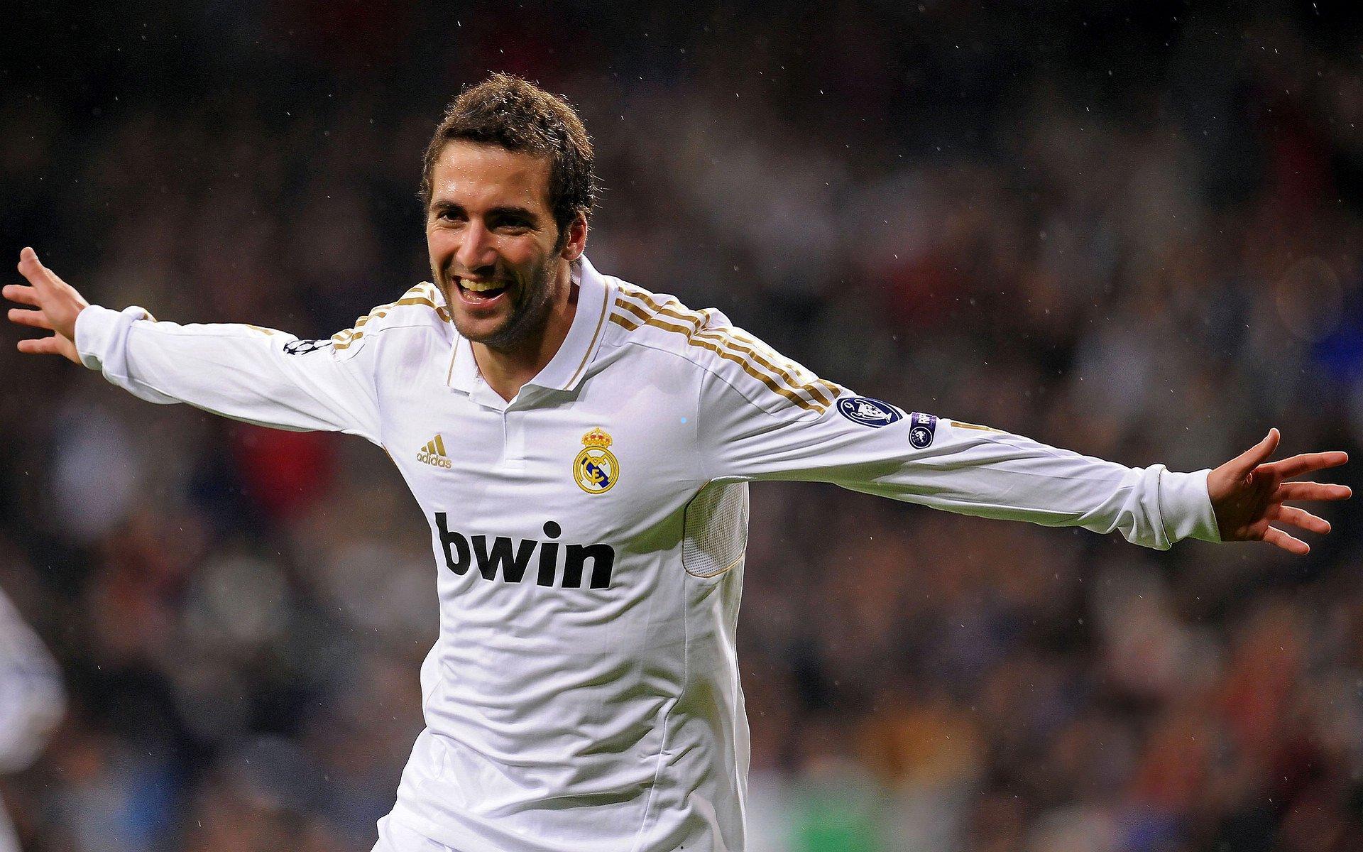 皇马客战阿尔瓦塞特,维尼修斯领衔首发阵容率队取关键胜利