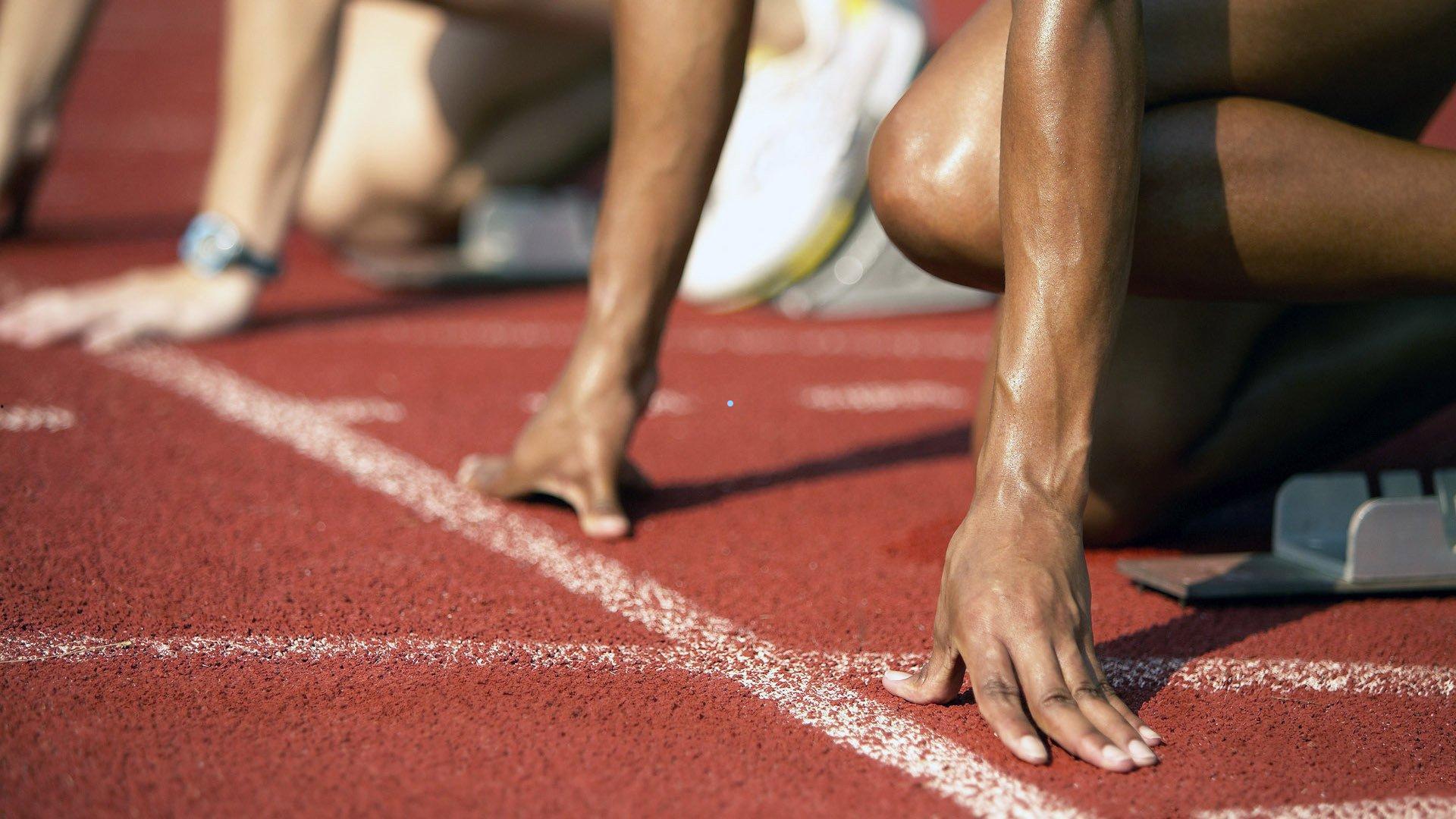 西甲积分榜新格局,巴塞罗那意外败给皇家社会,马德里竞技险胜阿拉维斯,皇家马德里稳坐头名